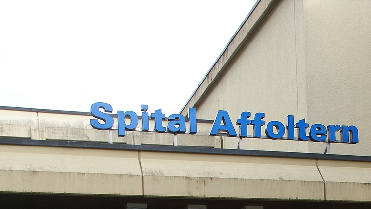 Muss seinem ehemaligen Direktor neun Monatslöhne nachzahlen: das Spital Affoltern. (Bild zvg.)