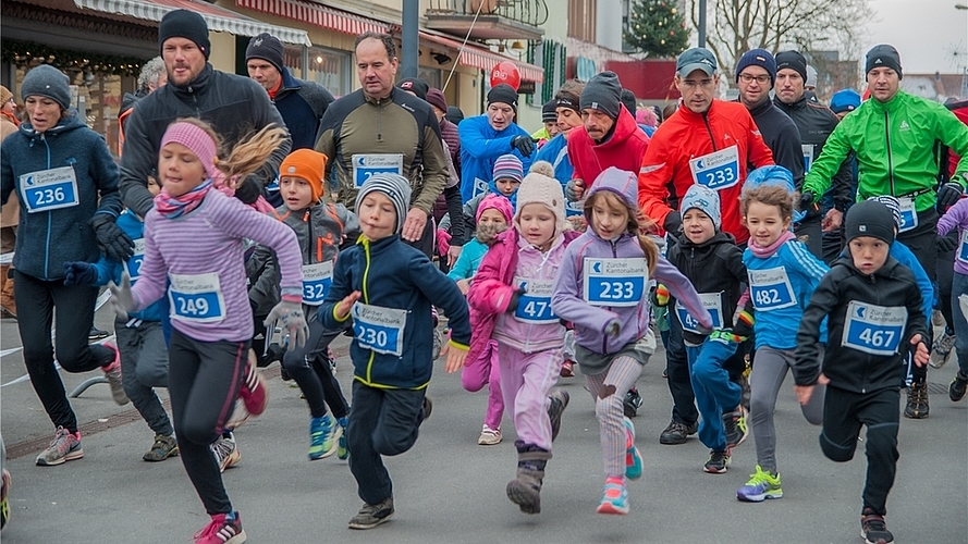 Kaum ertönte der Startschuss, mussten sich die Eltern sehr bemühen, um mit dem Nachwuchs Schritt halten zu können.
