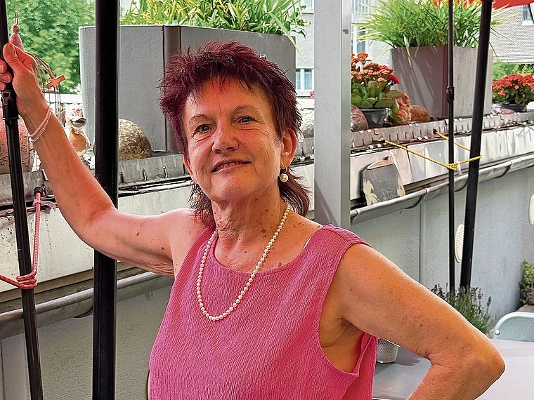Käthi Mast auf der Terrasse des Restaurants. (Bild Brigitte Reemts Flum)