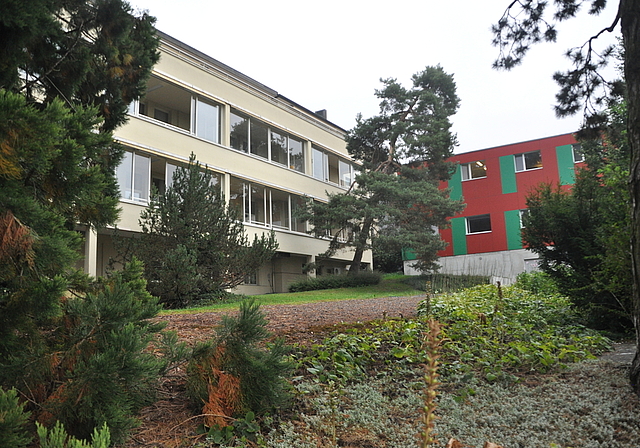 Das Spital Affoltern muss sich im neuen Marktumfeld gegenüber den Mitbewerbern behaupten. Im ersten Halbjahr 2015 liegt das Rechnungsergebnis über den budgetierten Zahlen. (Bild Werner Schneiter)