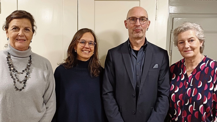 Von links: Barbara Brugger, Kommission für Altersfragen, KofAM; Gabriela Hofer, Stellenleiterin Suchtprävention Dietikon und Affoltern; Marcel Eicher, Gemeinderat und Vorsitzender der Kommission für Altersfragen, KofAM, und Vreni Spinner, Gemeinde