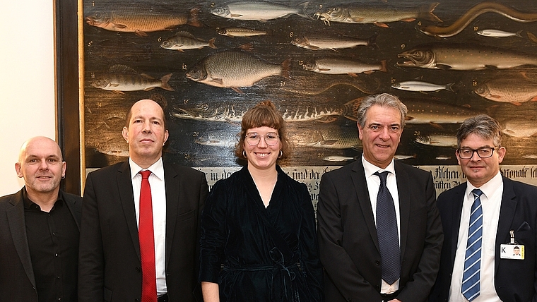 Die Säuliämtler im Kantonsrat waren sich uneinig. Von links: Daniel Sommer, EVP, Olivier Hofmann, FDP, und Hannah Pfalzgraf, SP, waren gegen das dringliche Postulat; die beiden SVP-Vertreter Hans Finsler und Martin Haab dafür. Ronald Alder, GLP, f