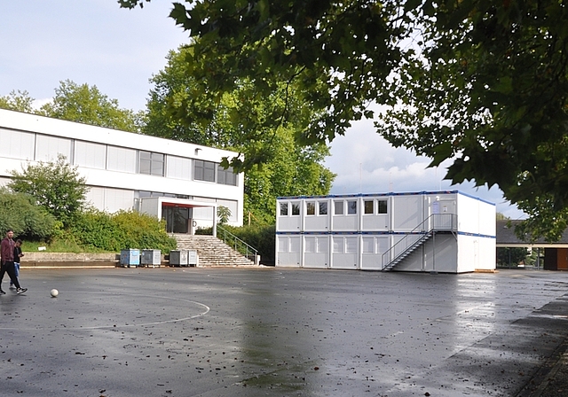 Auf diesem Areal erweitert die Sek. Obfelden-Ottenbach die Schulanlage. Dazu haben die Stimmberechtigten am 27. November 2016 einen Kredit von über 12 Mio. Franken bewilligt und zusätzlich dem sogenannten «Ökopaket» zugestimmt. Die RPK Obfelden 