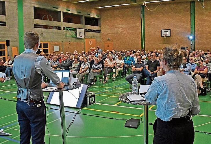Die Informationsveranstaltung in Obfelden war gut besucht. (Bilder Dominik Stierli)