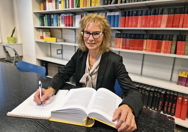 Mehr Fälle und komplexere Verfahren – eine Herausforderung: Margrit Meuter, seit 1996 Richterin am Bezirksgericht Affoltern. (Bild Werner Schneiter)