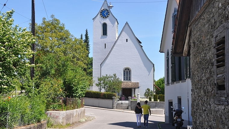 Idylle pur, aber das Läutregime der reformierten Kirche wird in Maschwanden diskutiert – auch an der kommenden Gemeindeversammlung. Wird um 4.45 Uhr wieder während fünf Minuten geläutet? Diese Frage will die Kirchenpflege nach der Gemeindeversa