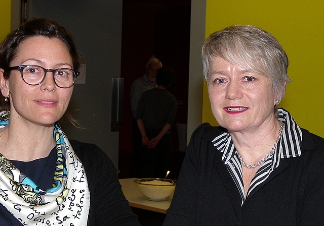 Regierungsrätin Jacqueline Fehr kam zusammen mit Prisca Passigatti, Ansprechperson für die regionale Kulturförderung, zum «LaMarotte»-Jubiläum. (Bild mvm)