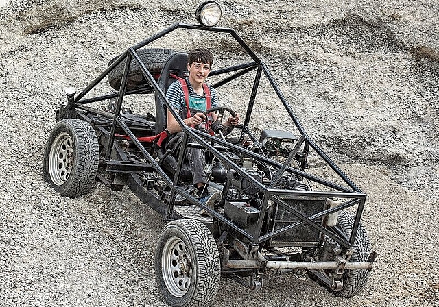 Einen alten Suzuki baute Jannis Jung zu einem schnittigen Offroad-Buggy um. (Bild zvg.)
