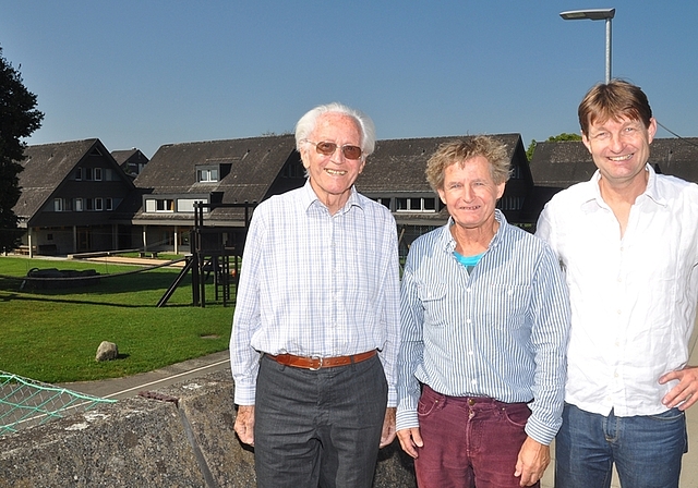 Drei Generationen, eine Schule, von links: Vorgänger Hermann Stotz, Heimleiter Dieter Loosli und sein Nachfolger Daniel Schnyder. (Bild Werner Schneiter)
