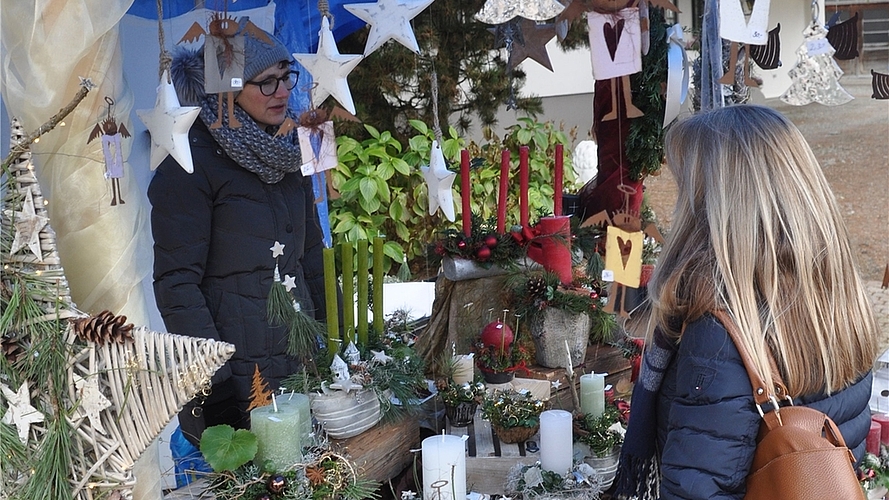 Zauberhafte Marktstände, hier jener von Anita Baur.