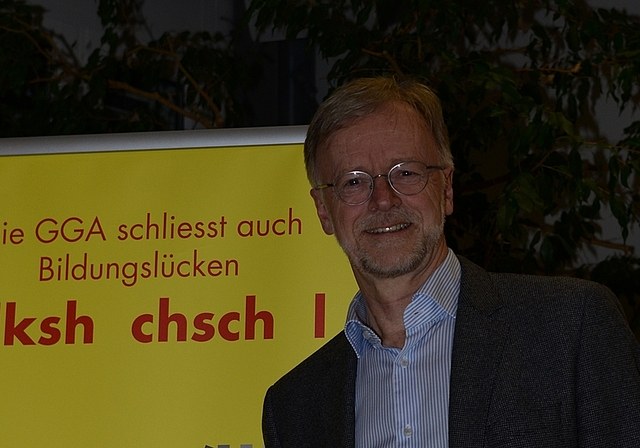 Casper Selg erzählte im Säuliamt von der weiten Welt. (Bild Andrea Bolliger)