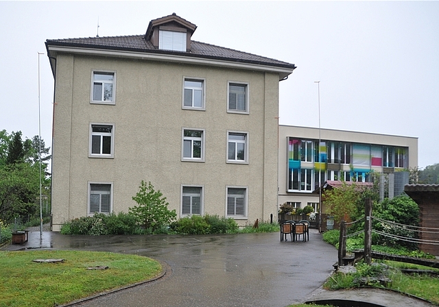 Hier, auf der südöstlichen Seite des Reha-Zentrums, entsteht ein neuer Therapie-Kubus. (Bild Werner Schneiter)