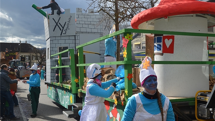 «XY» entführte zum Jubiläum der blauen Männchen nach Schlumpfhausen. «XY» entführte zum Jubiläum der blauen Männchen nach Schlumpfhausen.