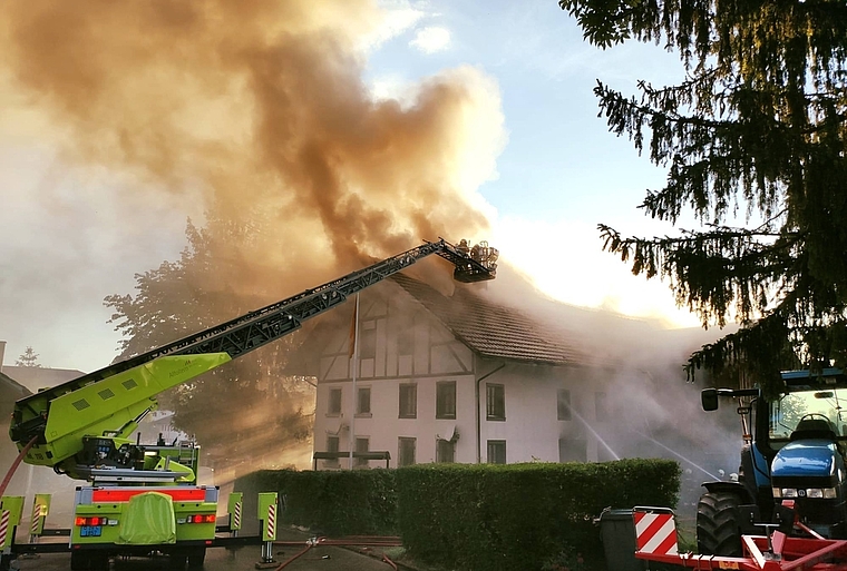 Am Haus entstand Sachschaden von über einer halben Million Franken. (Bild zvg.)