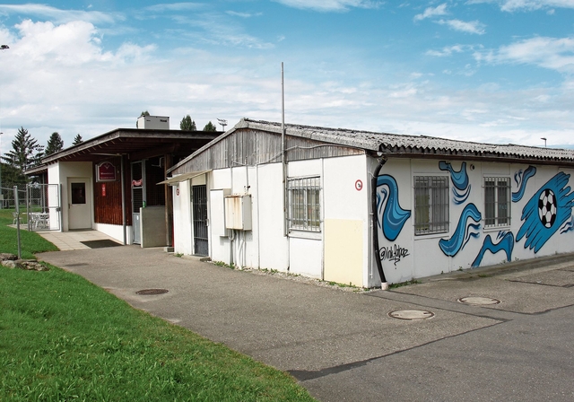 Am Sonntag geht es bei den Abstimmungen auch um die Erneuerung der Sportanlage Im Moos in Affoltern. (Bild Florian Hofer)