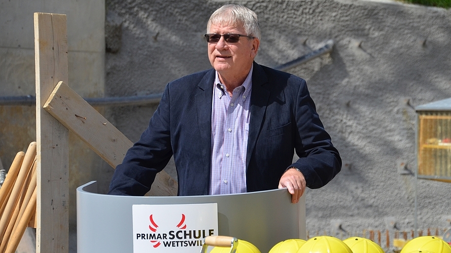 Der Wettswiler Gemeindepräsident Hanspeter Eichenberger freut sich auch auf den Mehrzwecksaal. Der Wettswiler Gemeindepräsident Hanspeter Eichenberger freut sich auch auf den Mehrzwecksaal.