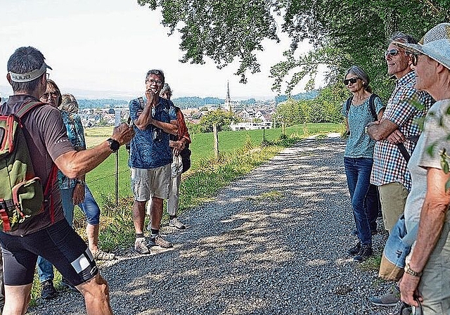 Blick auf die Kirche Mettmenstetten. Hier begann im 18. Jahrhundert eine gewisse Selbstorganisation der regionalen Landbevölkerung – von den Herren in Zürich mehr geduldet als gewünscht. (Bild Erika Schmid)