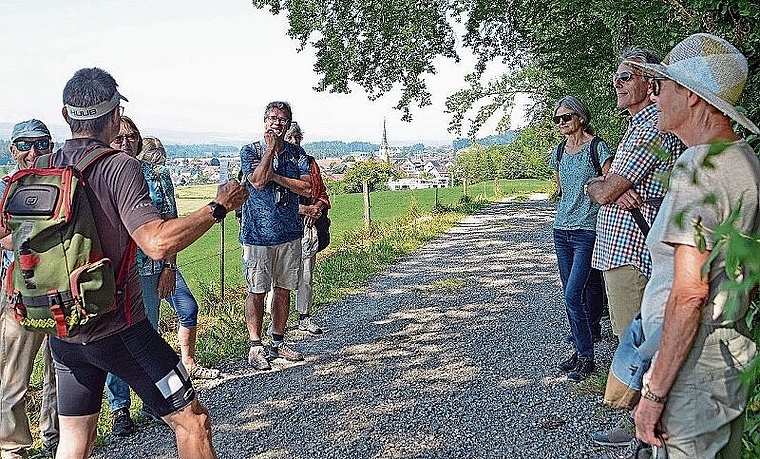 Blick auf die Kirche Mettmenstetten. Hier begann im 18. Jahrhundert eine gewisse Selbstorganisation der regionalen Landbevölkerung – von den Herren in Zürich mehr geduldet als gewünscht. (Bild Erika Schmid)