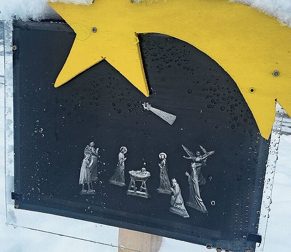 Schlicht, stilvoll, elegant – die Zinnfiguren-Krippe.
