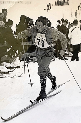 1957 bestritt Walter Bickel als einziger Schweizer den 15-km-Lauf am Holmenkollen oberhalb von Oslo. (Archivbilder Familie Bickel)