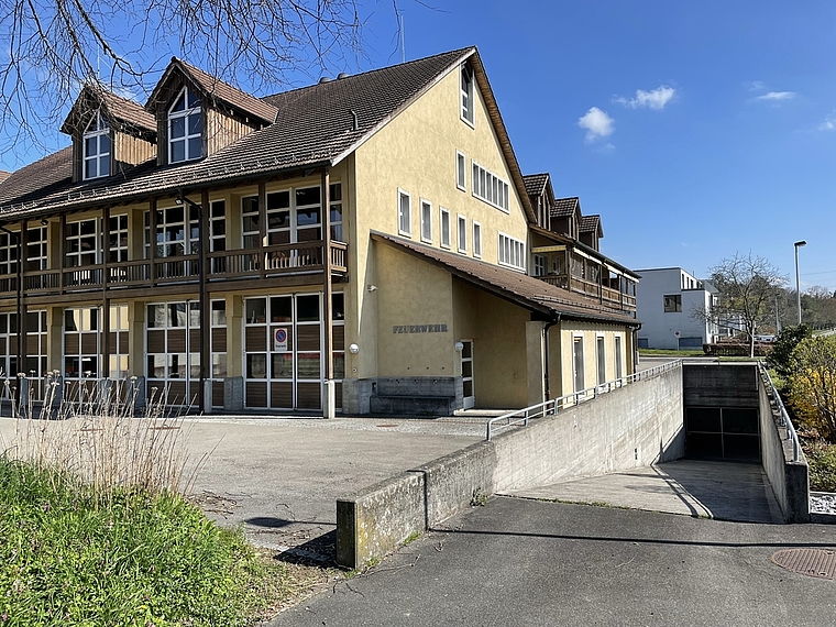 Die Zivilschutzanlage des Mehrzweckgebäudes in Obfelden dient für die nächsten Monate der Unterbringung von Flüchtlingen. (Bild Dominik Stierli)