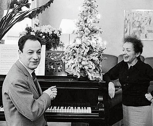 Charles Dumont mit Edith Piaf am Boulevard Lannes, Dezember 1961. (Bilder Association des amis d’Edith Piaf)