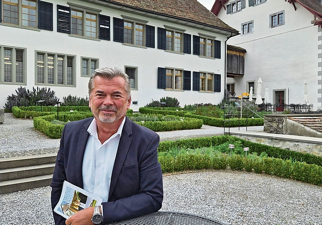 Massgeblich am Erfolg des Seminarhotels und Bildungshauses im Kloster Kappel beteiligt: Geschäftsführer Jürgen Barth geht nach 22 Jahren in Pension. (Bild -ter.)