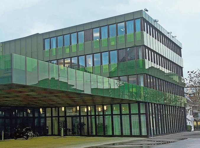Die Angestellten im Stadthaus erhalten dank der am Sonntag angenommenen, neuen Personalverordnung attraktivere Anstellungsbedingungen. (Archivbild Livia Häberling)