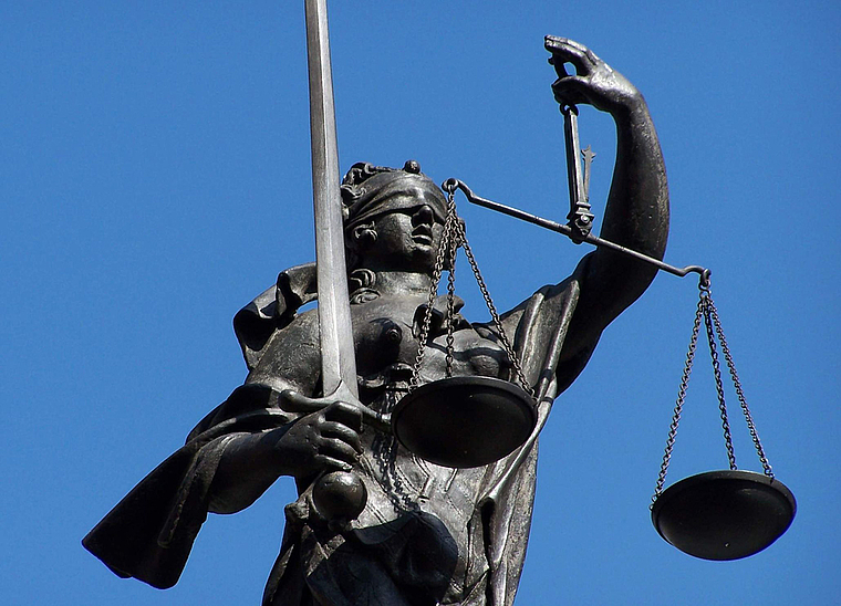 Justitia.