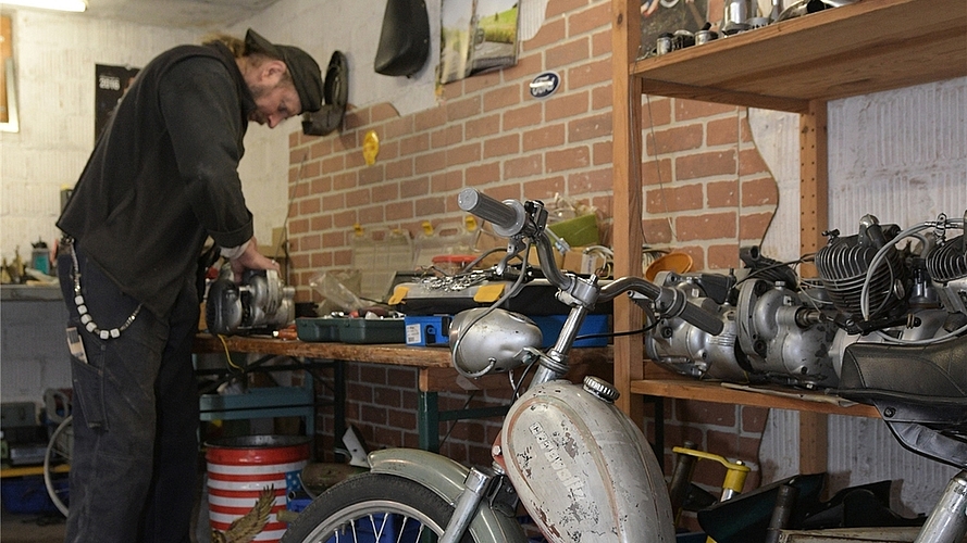 In der Werkstatt wartet bereits der nächste Oldtimer auf seine Instandstellung.