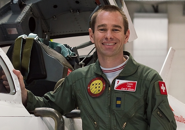 Simon Billeter stieg am Sonntag zum letzten Mal für die Patrouille Suisse ins Cockpit. (Bilder Andrea Bolliger)