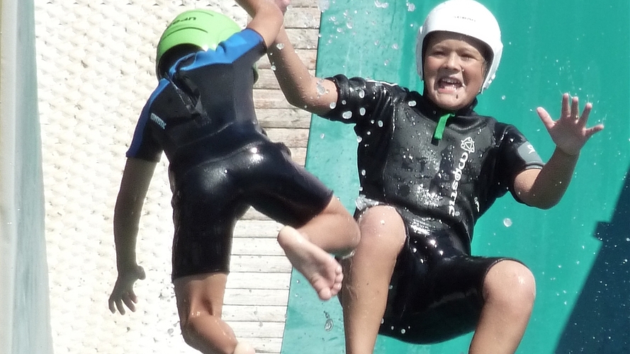 Hoch hinaus beim «Slip ’n’ Slide» im Jumpin. (Bild Werner Eugster) Hoch hinaus beim «Slip ’n’ Slide» im Jumpin. (Bild Werner Eugster)