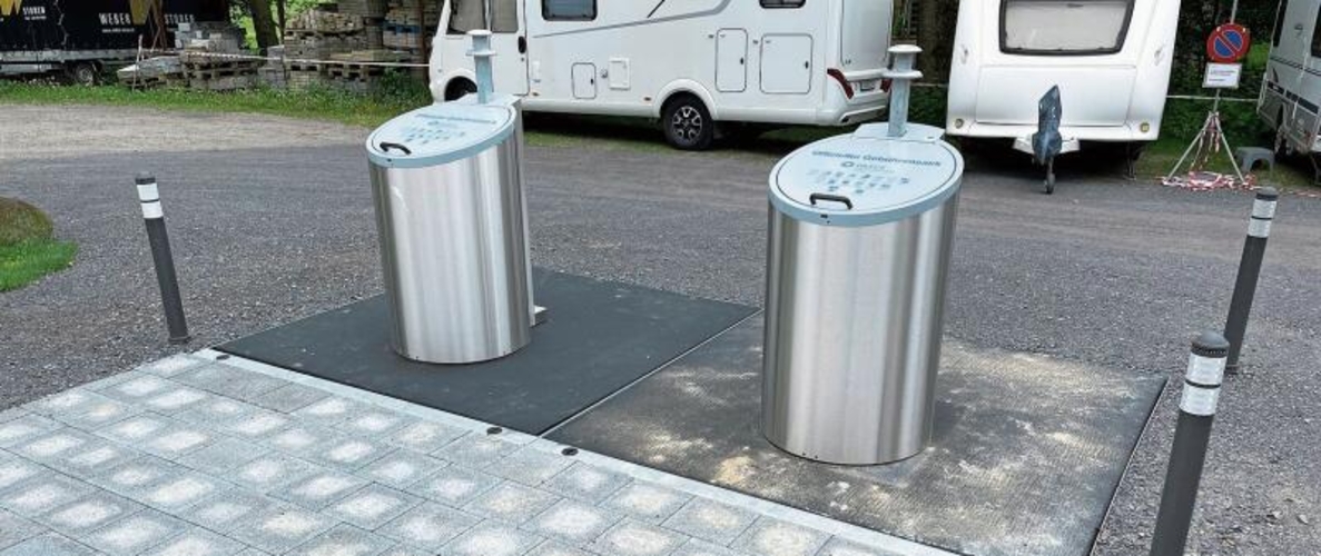 Solche Unterflurcontainer werden in Zukunft in Obfelden die Kehrichtsammlung ersetzen. (Archivbild Dominik Stierli)