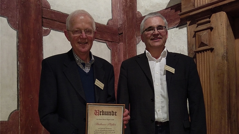 Andreas Müller (links) als scheidender und Gerhard Gysel (rechts) als neuer Präsident des Vereins Kloster Kappel. (Bild zvg.)