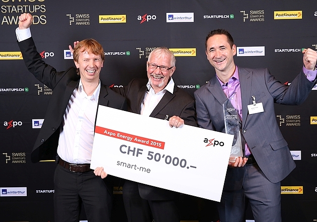 Freuen sich über den Axpo-Energy-Award: Affoltemer David Eberli, Noldy Eberli und Stefan Fischer (von links) von «smart-me».(Bild zvg.)