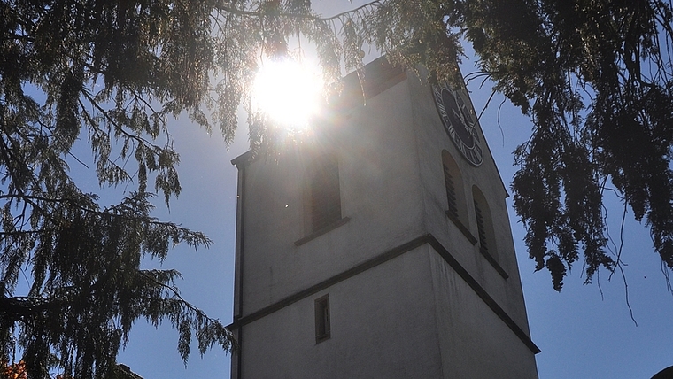 In Bonstetten ertönt das Frühgeläut der reformierten Kirche ab Mitte September erst um 7 Uhr. Zwischen 22 und 7 Uhr wird auf den Viertelstundenschlag verzichtet. (Bild Werner Schneiter)