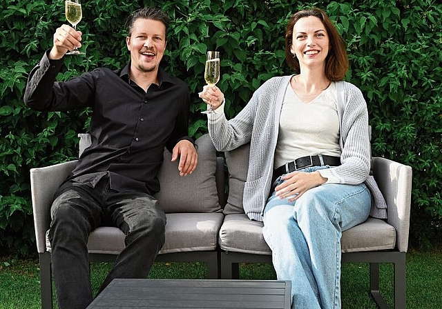 «Vierzgerfäscht» im Co-Präsidium: Anastasia Serova und Vinz Meier freuen sich auf unvergessliche Momente. (Bild zvg.)