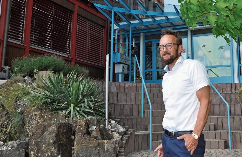 Jonathan Schoch ist seit 1. August 2022 «Paradies»-Leiter. Zuvor war er unter anderem während 16 Jahren 
in einer privaten Stiftung mit 900 Arbeits-, Wohn- und Tagesplätzen als eidgenössisch diplomierter 
Institutionsleiter im sozialen und sozialmedizinischen Bereich tätig.