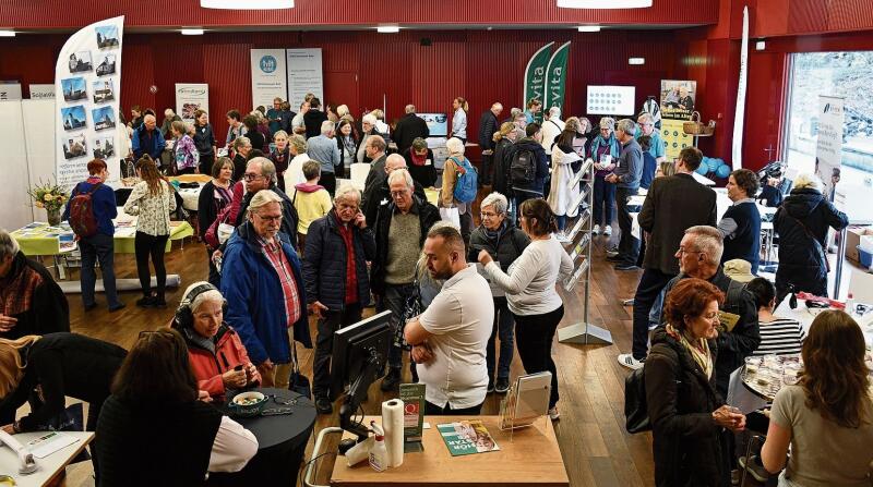 Der gut besuchte Saal zum ersten Marktplatz übers Älterwerden im Säuliamt. (Bilder Dominik Stierli)