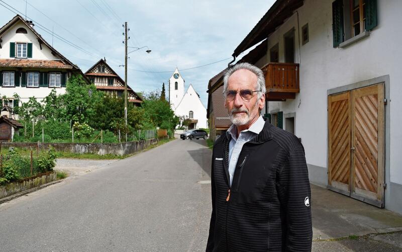 Seit 51 Jahren in Maschwanden zu Hause: Hansruedi Hutmacher blickt auf ein reichhaltiges Leben zurück. (Bild Werner Schneiter)