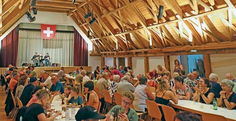 Die Kappeler Bundesfeier musste wegen des Wetters im Gemeindesaal 
stattfinden. (Bild Marcus Weiss)