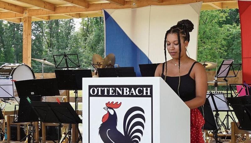 Khymona Blake während ihrer 1.-August-Ansprache. (Bild Livia Häberling)