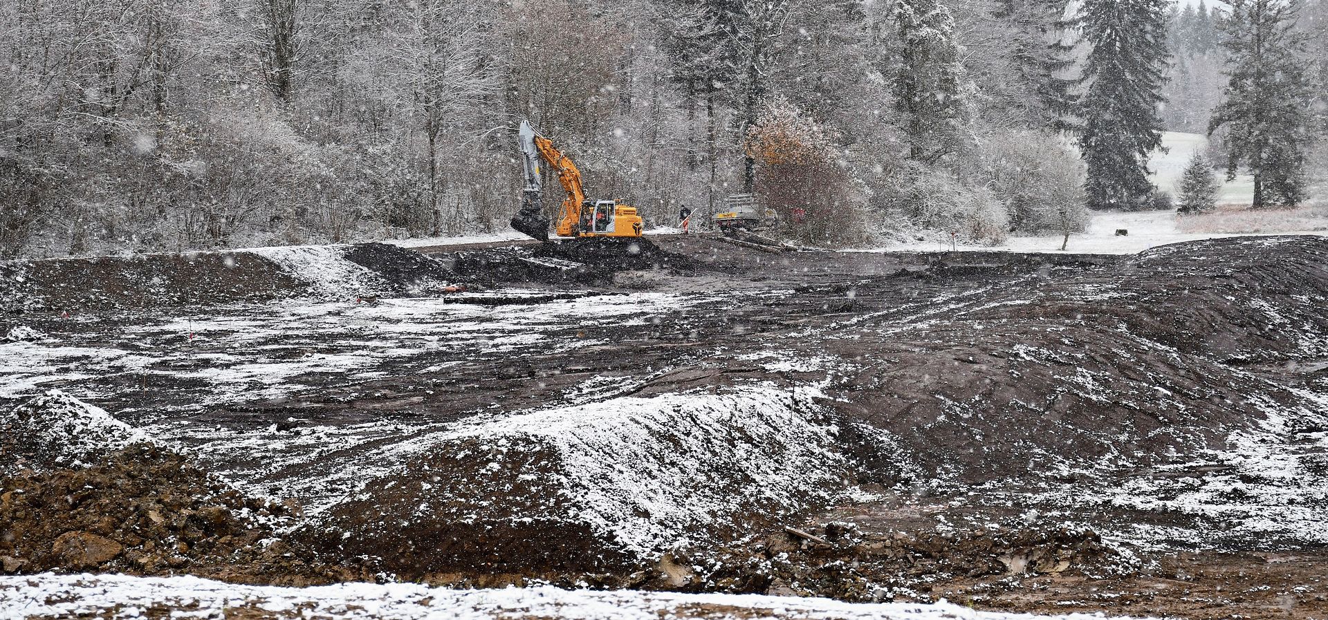 Im Teilgebiet Munimatten werden drei bestehende Gewässer zu astatischen Gewässern wiederhergestellt und zwei neue erstellt. Im Teilgebiet Munimatten werden drei bestehende Gewässer zu astatischen Gewässern wiederhergestellt und zwei neue erstellt.