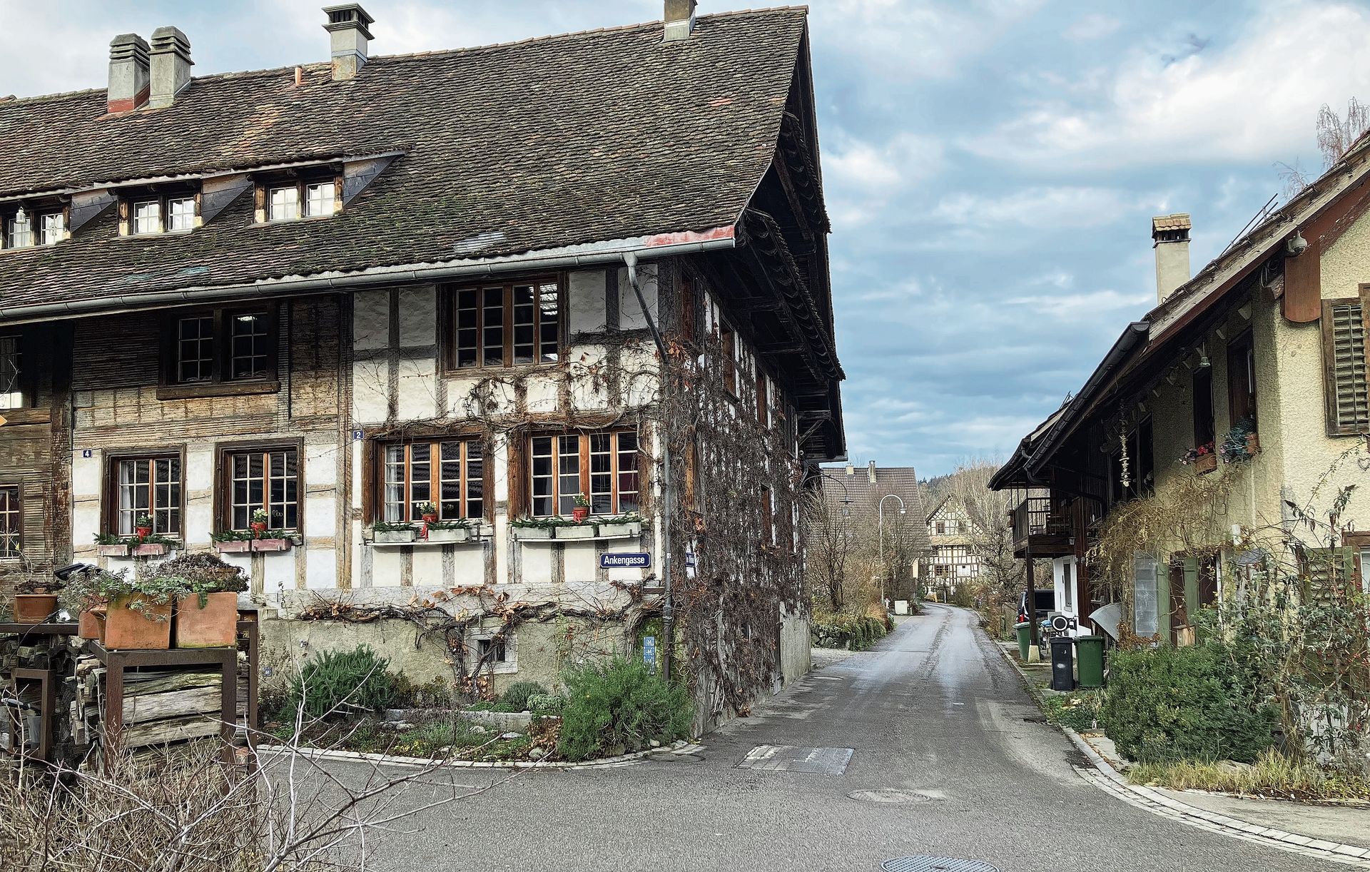 Altehrwürdige Häuser an der Ankengasse und im Winkel. (Bilder Marianne Voss)