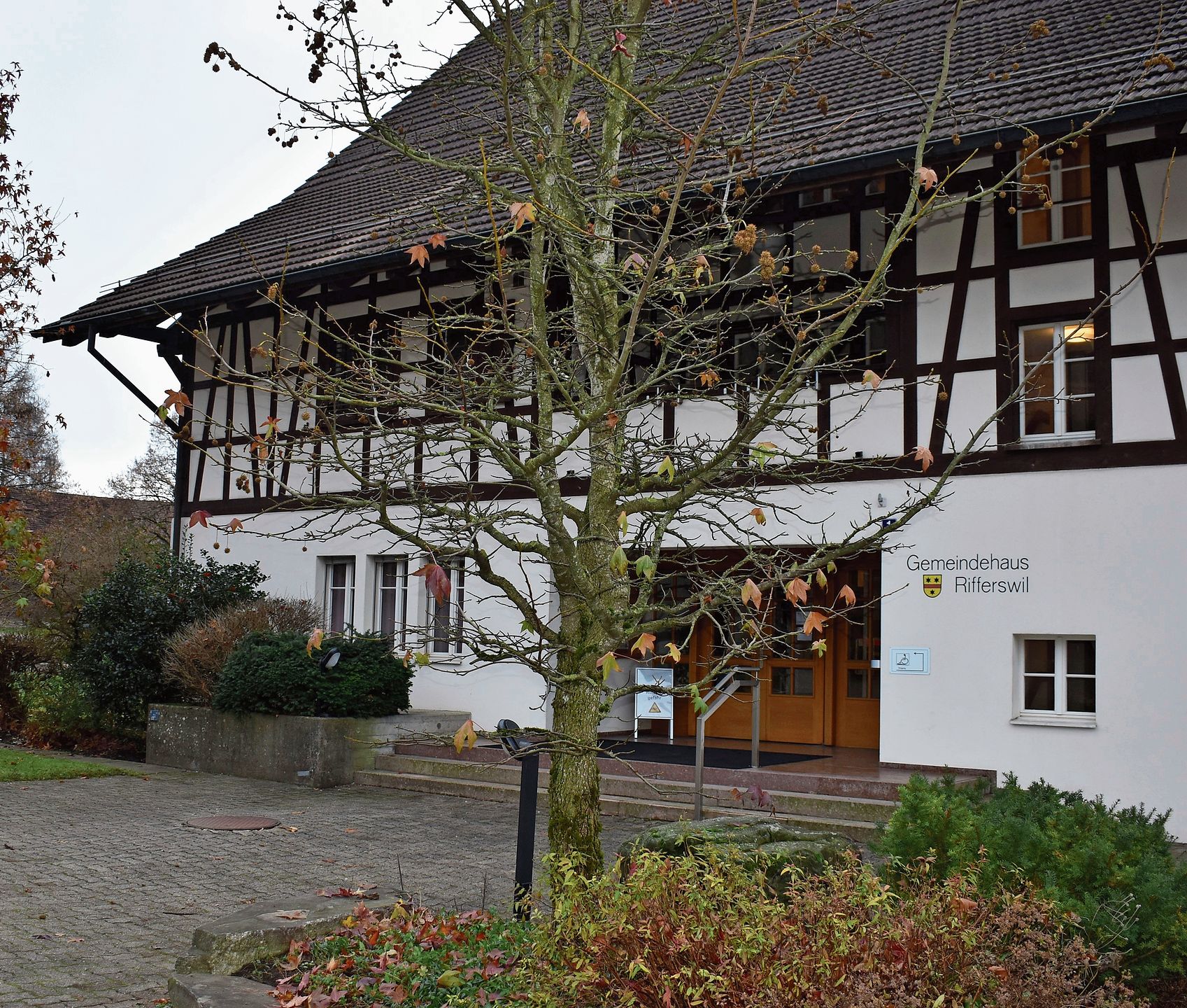 Das Gemeindehaus in Rifferswil.