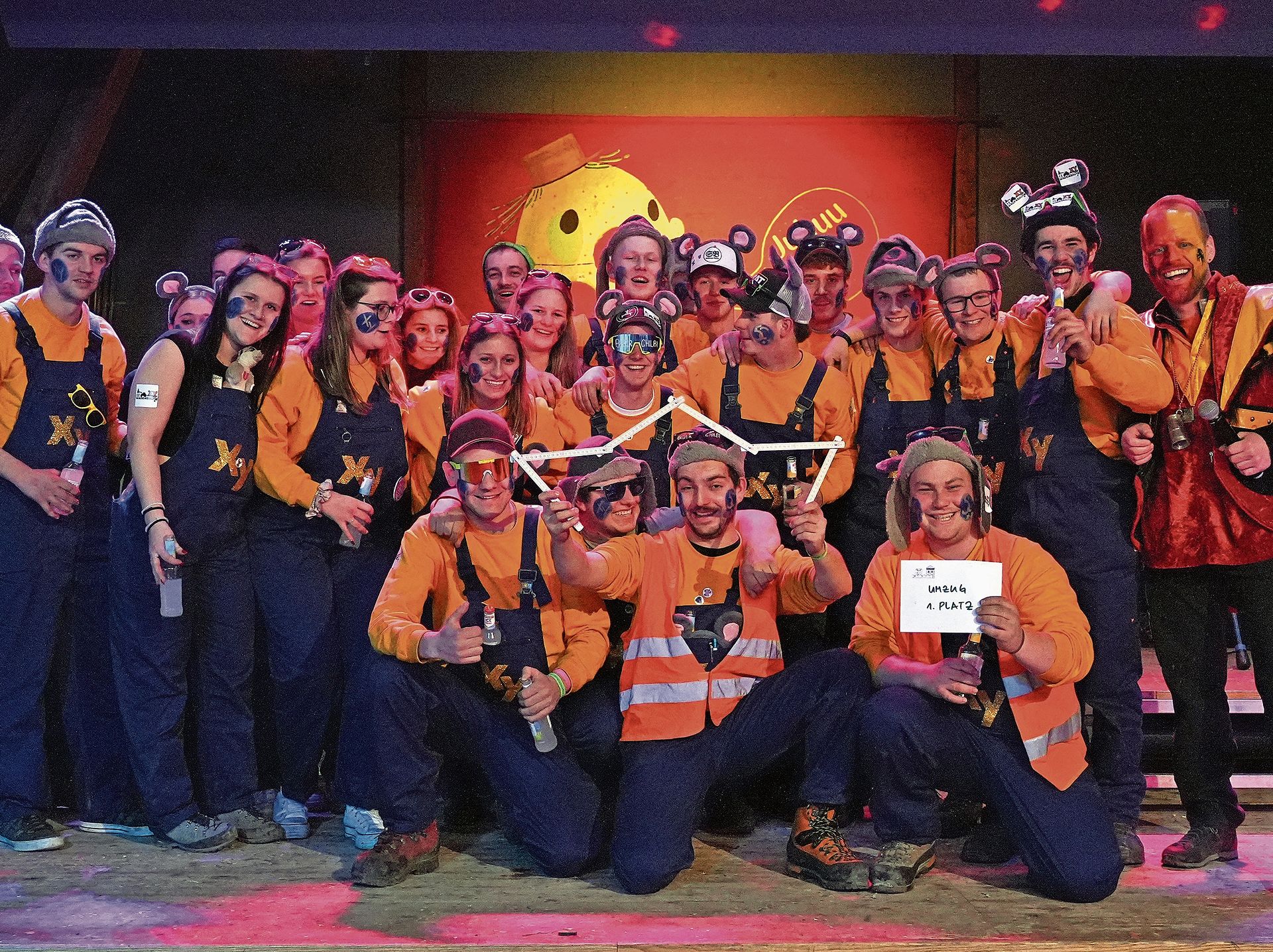 Die Uerzliker Wagenbaugruppe XY stand mit ihrem Sujet zum 50. Jubiläum des Europaparks in Rust am höchsten in der Gunst der Publikums-Jury. Die Uerzliker Wagenbaugruppe XY stand mit ihrem Sujet zum 50. Jubiläum des Europaparks in Rust am höchsten in der Gunst der Publikums-Jury.