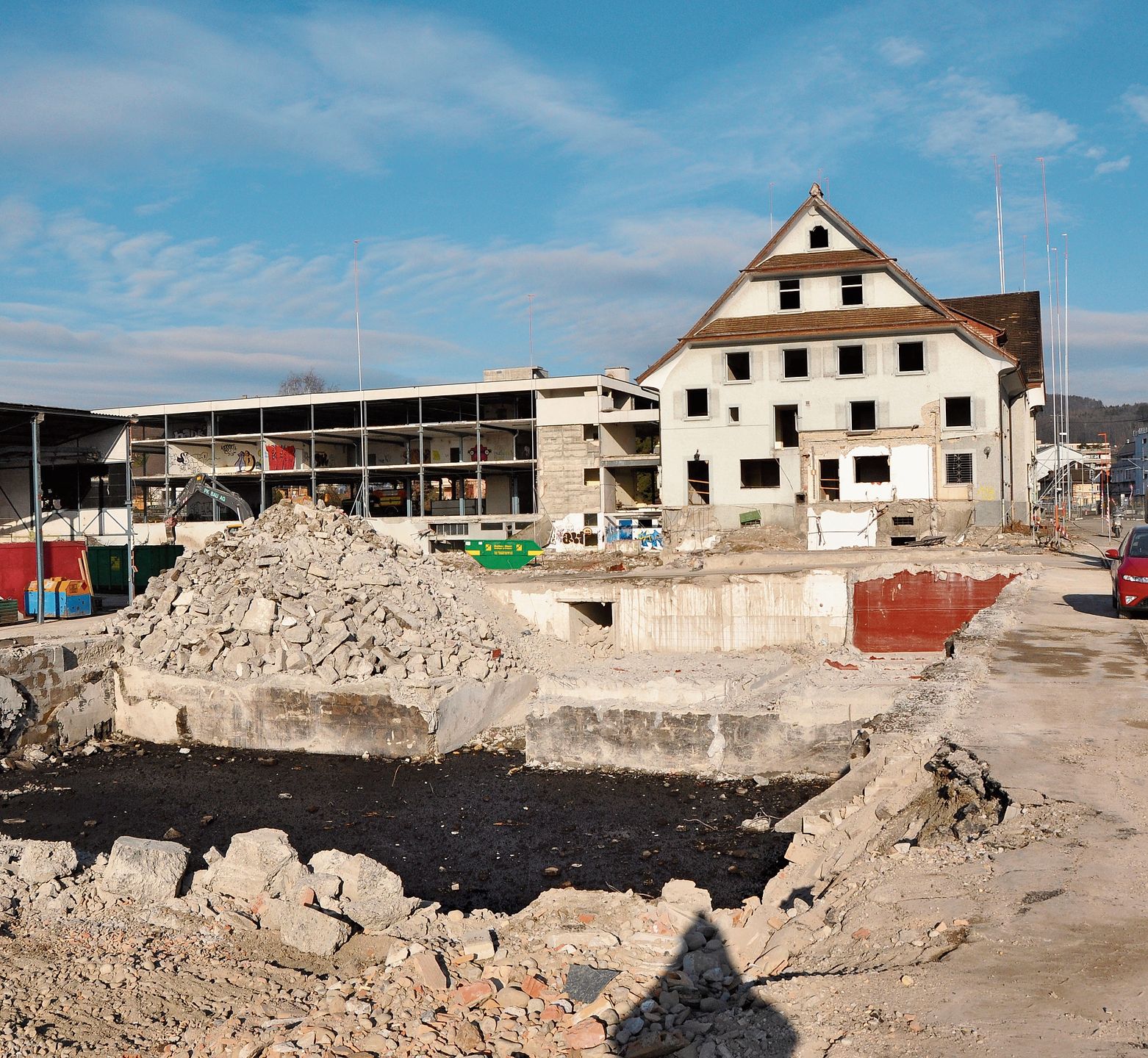 Der Abbruch der OVA-Gebäude im Februar 2011. (Bild Archivbild -ter.) Der Abbruch der OVA-Gebäude im Februar 2011. (Bild Archivbild -ter.)