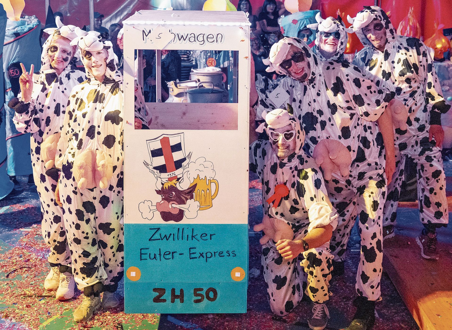 Der Euter-Express aus dem Säuliamt holte sich bei der Prämierung den dritten Platz in der Gruppenmaske.