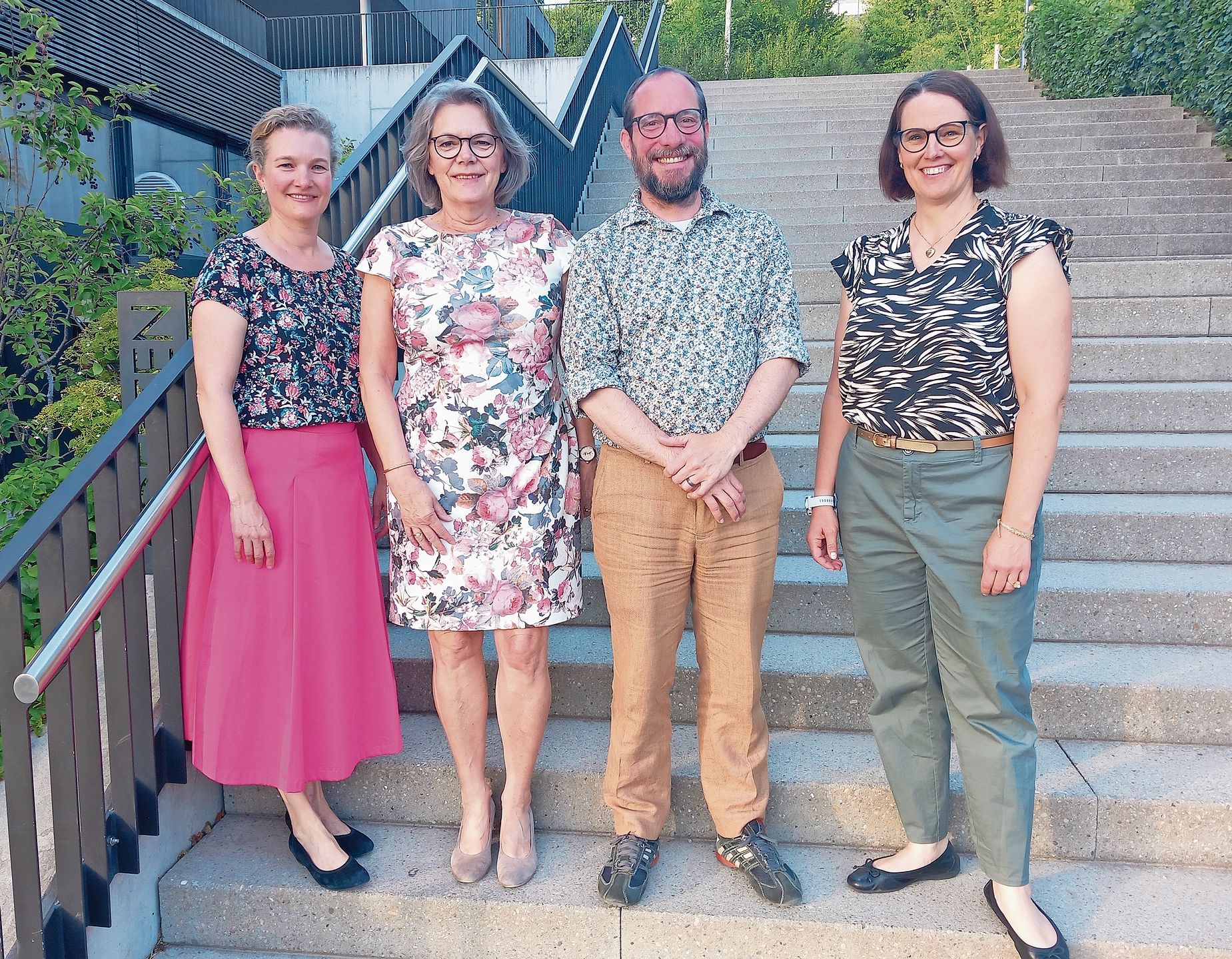 Finanzvorständin Sarah Willimann, Gemeindepräsidentin Katrin Röthlisberger, der abtretende Primarschulpräsident Roger Schmutz und Franziska Bieri (Finanzvorständin der Schule) sprachen an der Gemeindeversammlung zu den Stimmberechtigten. (Bilder Finanzvorständin Sarah Willimann, Gemeindepräsidentin Katrin Röthlisberger, der abtretende Primarschulpräsident Roger Schmutz und Franziska Bieri (Finanzvorständin der Schule) sprachen an der Gemeindeversammlung zu den Stimmberechtigten. (Bilder Marcus Weiss)