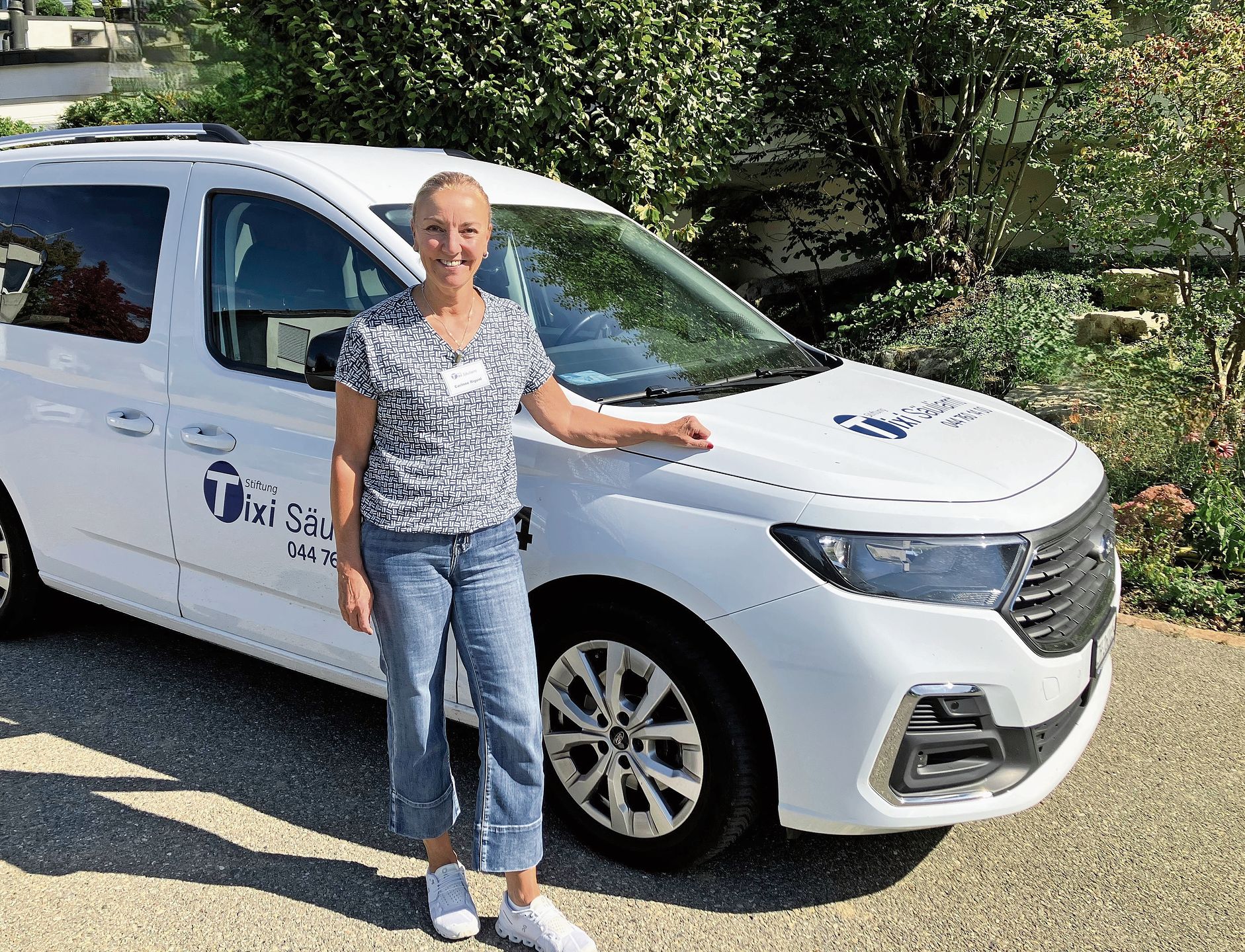 Tixi-Fahrerin Corinne Rigoni ist gerne für andere unterwegs. (Bild Marianne Voss)